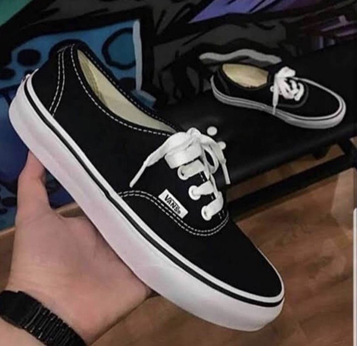 tenis vans preto com branco feminino