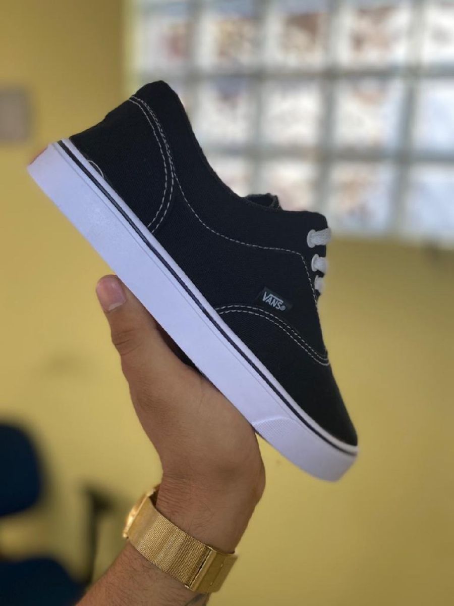 vans authentic preto look