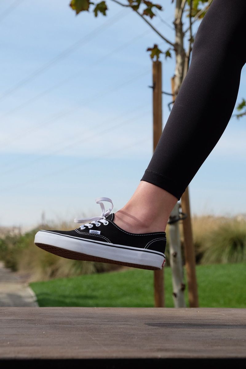 vans authentic preto platform