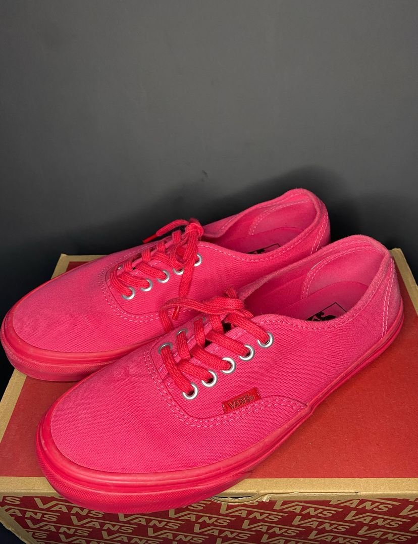 neon pink mono vans