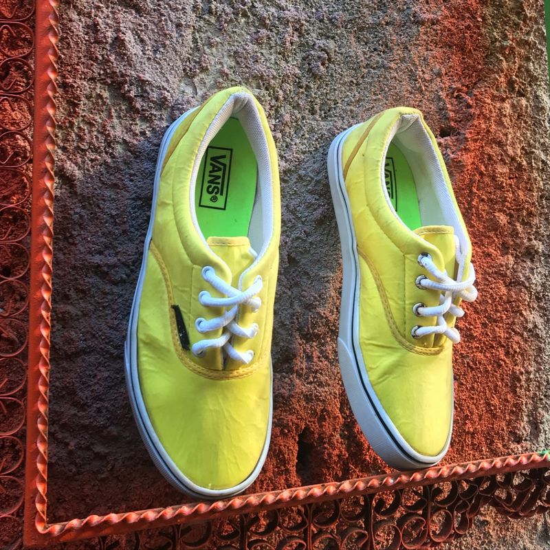 Tenis best sale amarelo vans