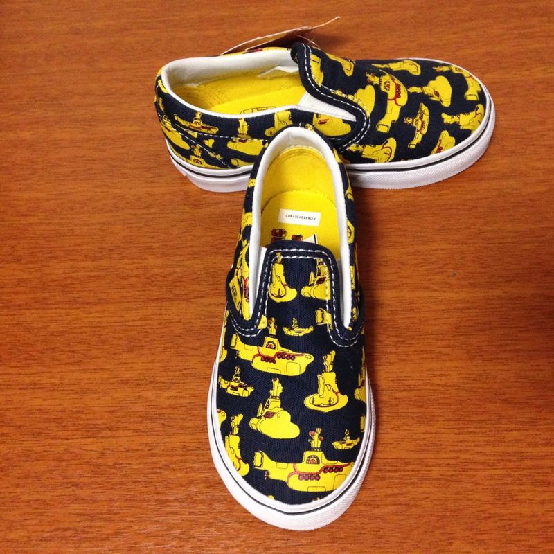 Tenis vans yellow clearance submarine