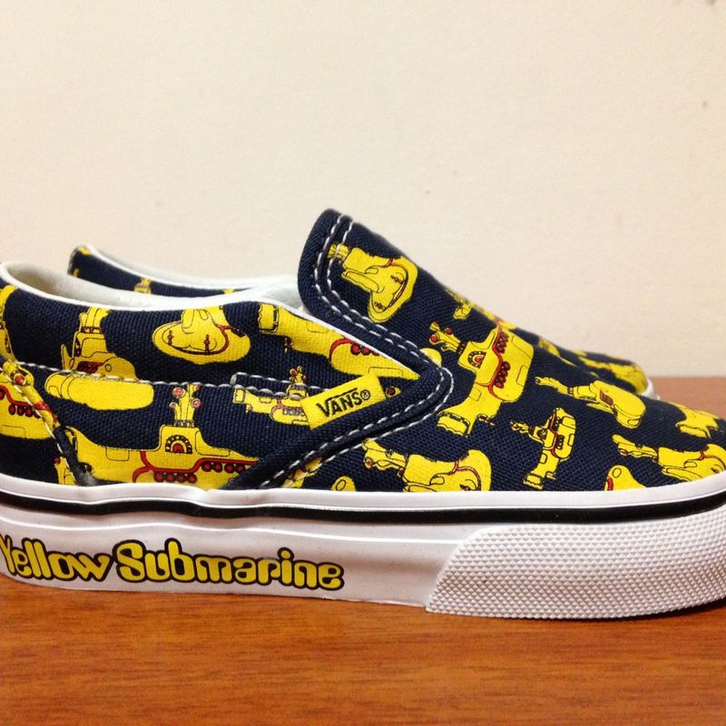 Tenis vans outlet yellow submarine