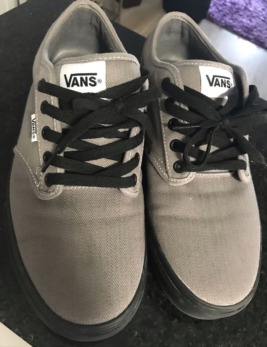 tenis vans cinza e preto