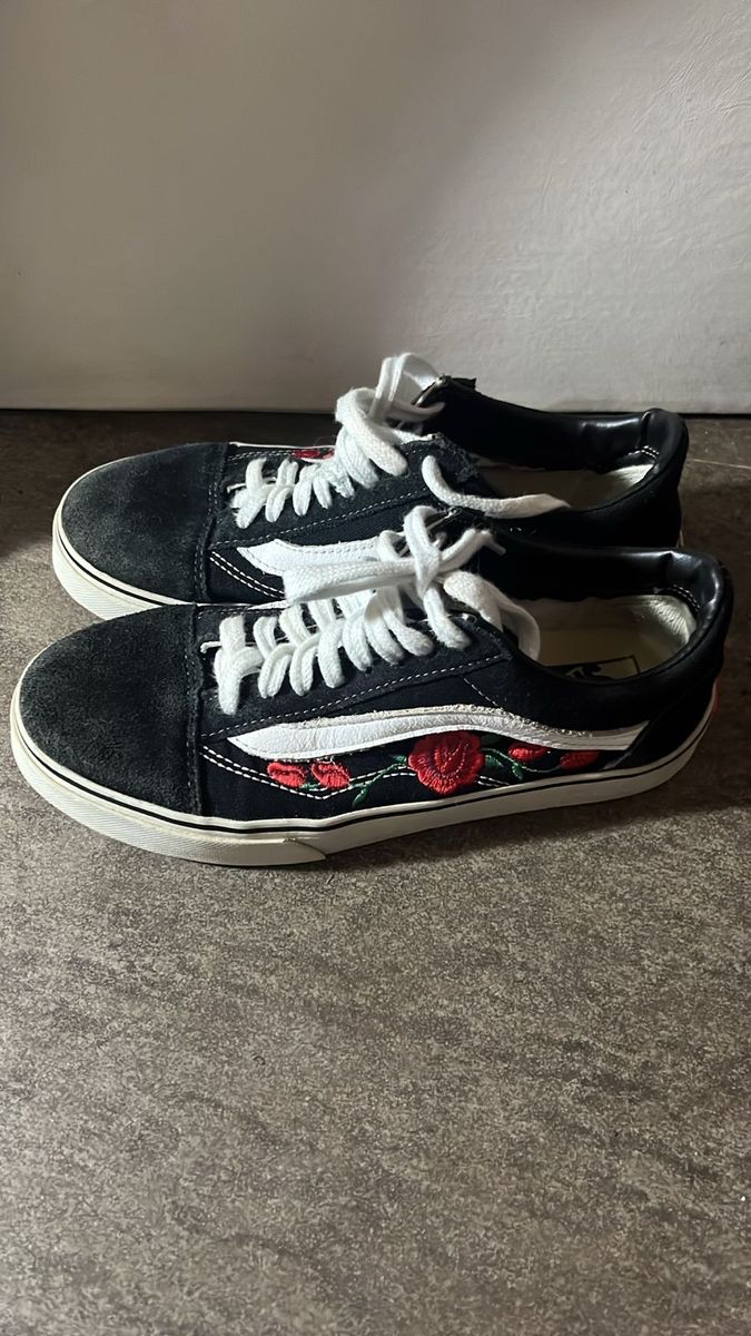 Tênis Vans com Bordado de Rosas Vans Usado 121381611 enjoei