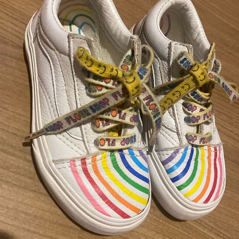 Tenis vans branco arco iris sales