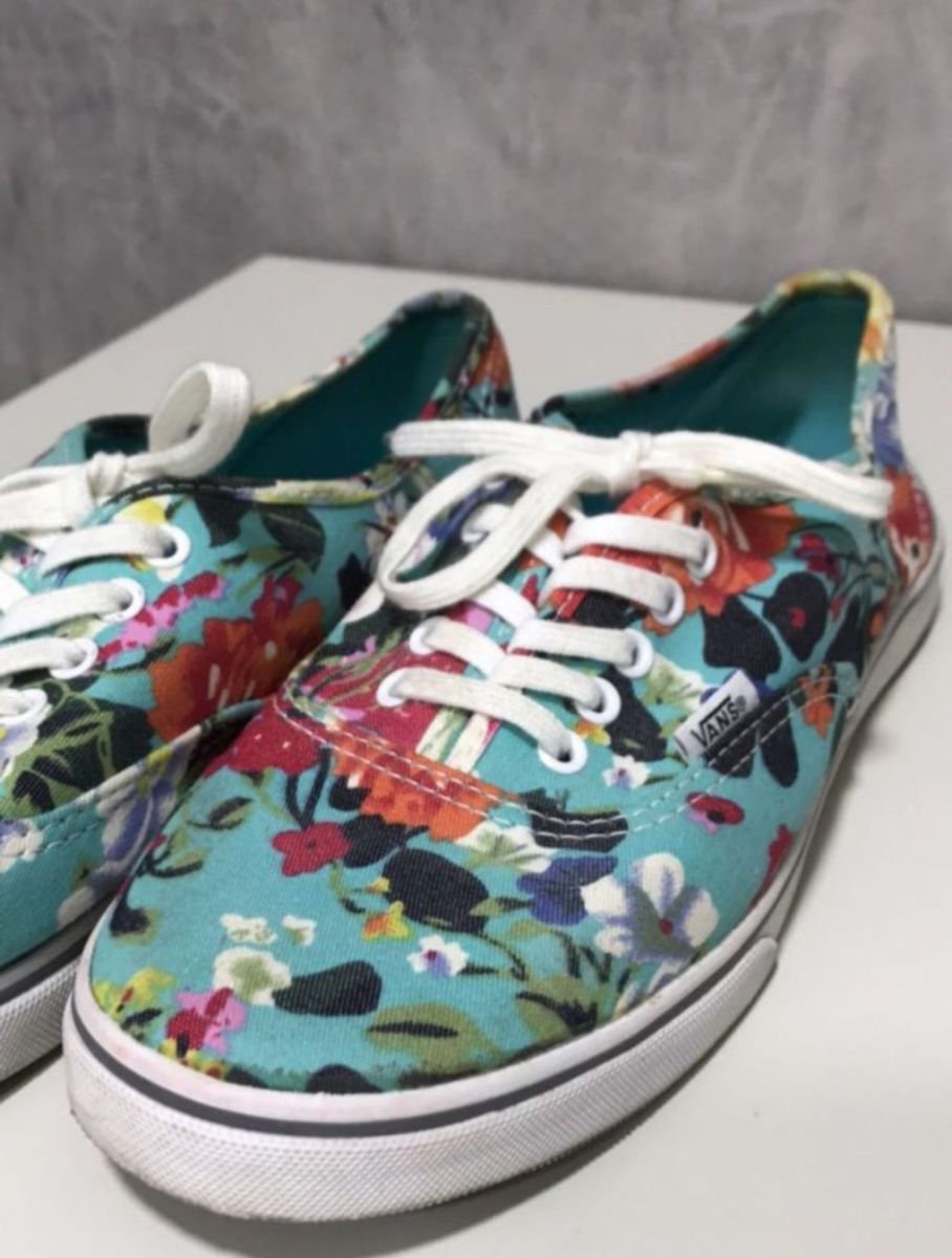 tênis vans estampado