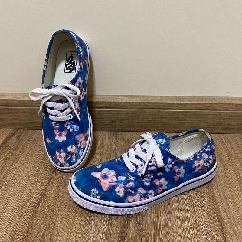 Kids store floral vans