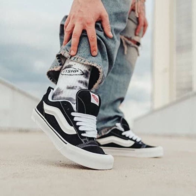 Tênis Vans Knu Skool Black White | Vans Nunca Usado 109939275 | enjoei