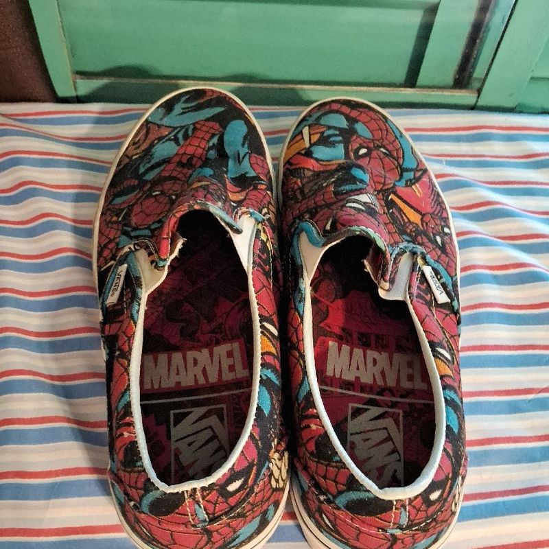 Tenis vans best sale marvel feminino