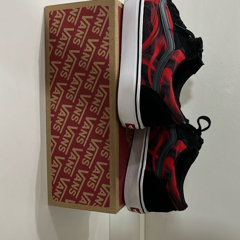 Vans off clearance the wall vermelho