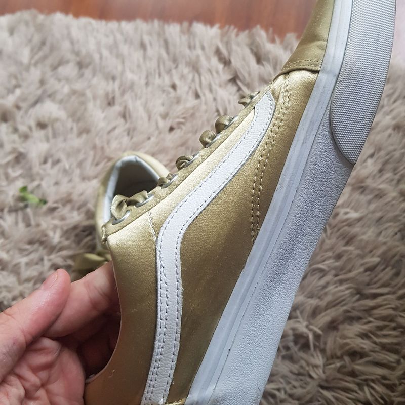 Vans old skool store dourado