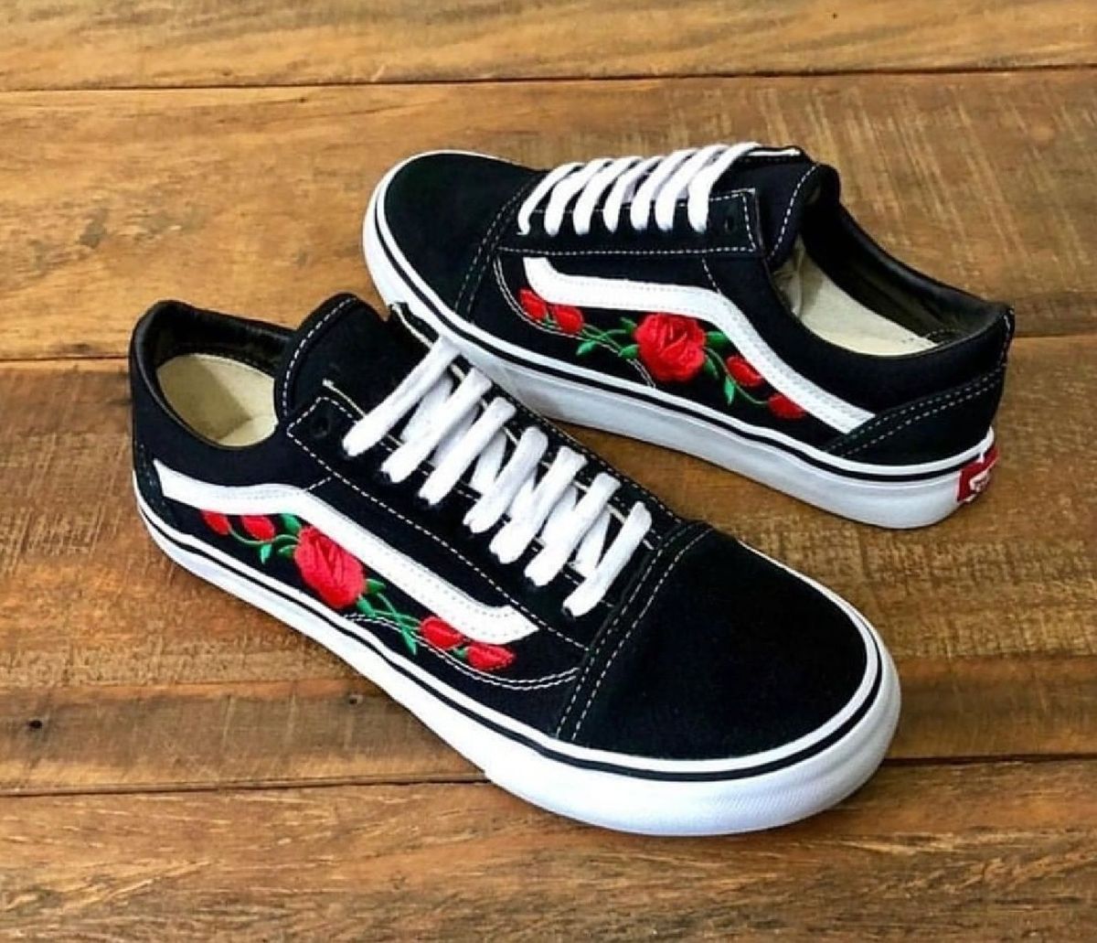 Tênis vans old store skool floral feminino