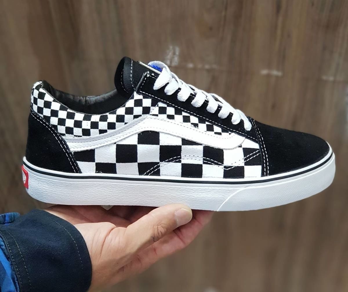 tenis vans preto e branco quadriculado