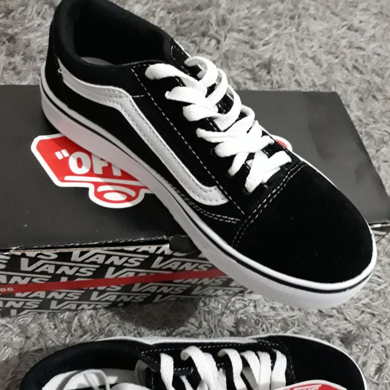 Vans old skool preto com hot sale listra branca