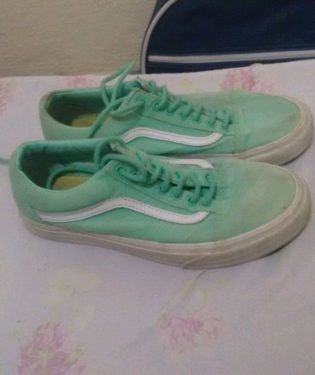 tenis vans cinza e verde