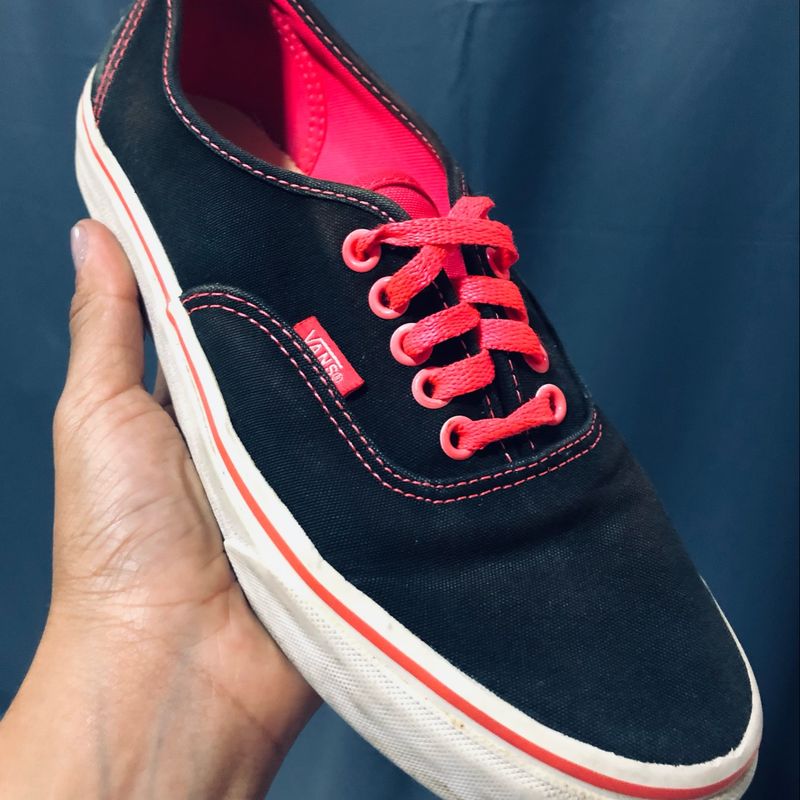 Tenis vans feminino preto best sale com rosa