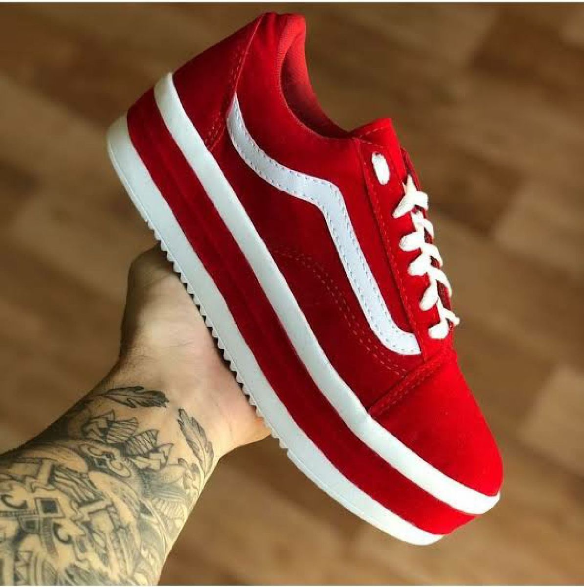vans vermelho plataforma