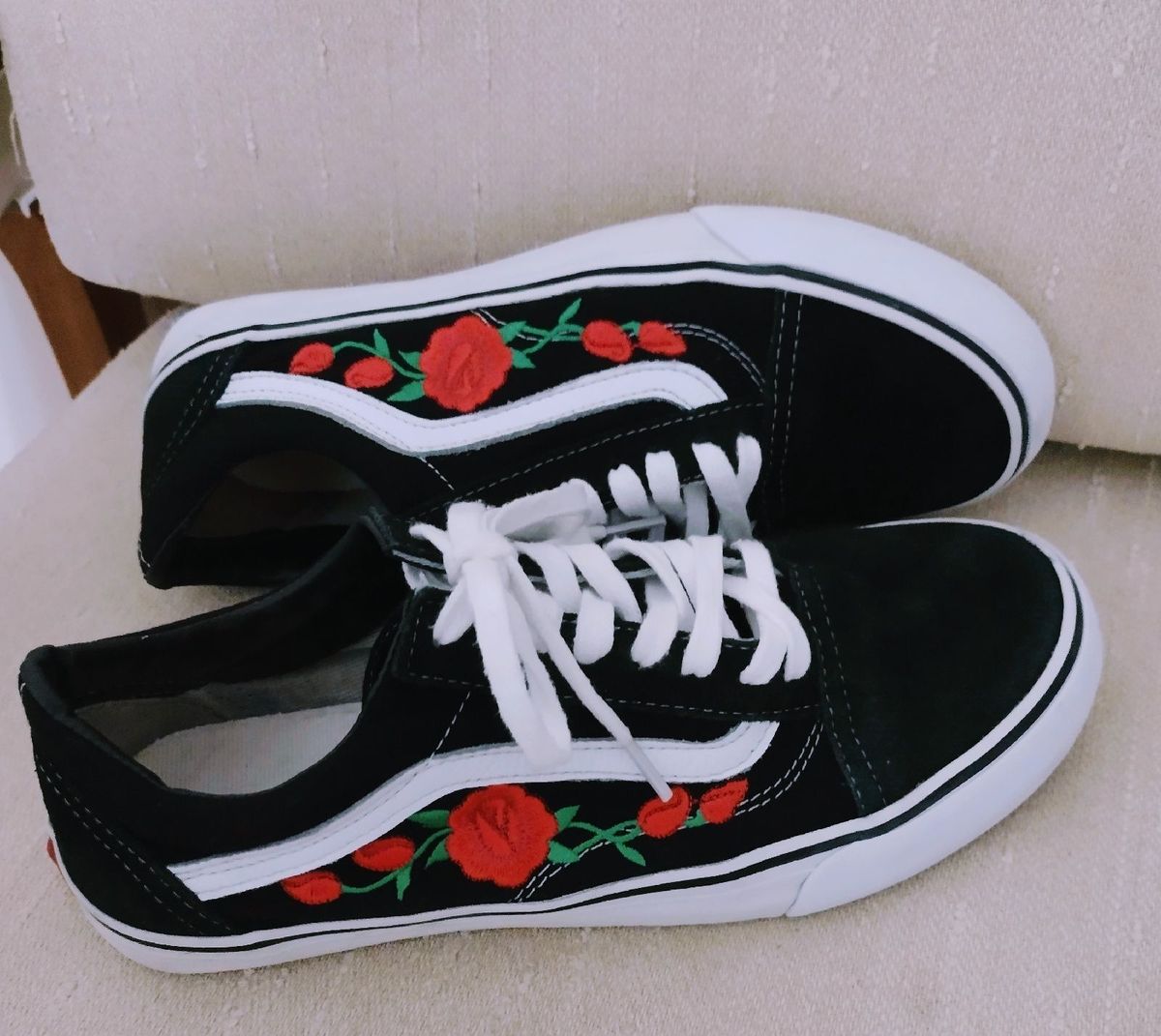 Vans Authentic Tenis Vans Com Rosa Bordada Tênis Vans Preto