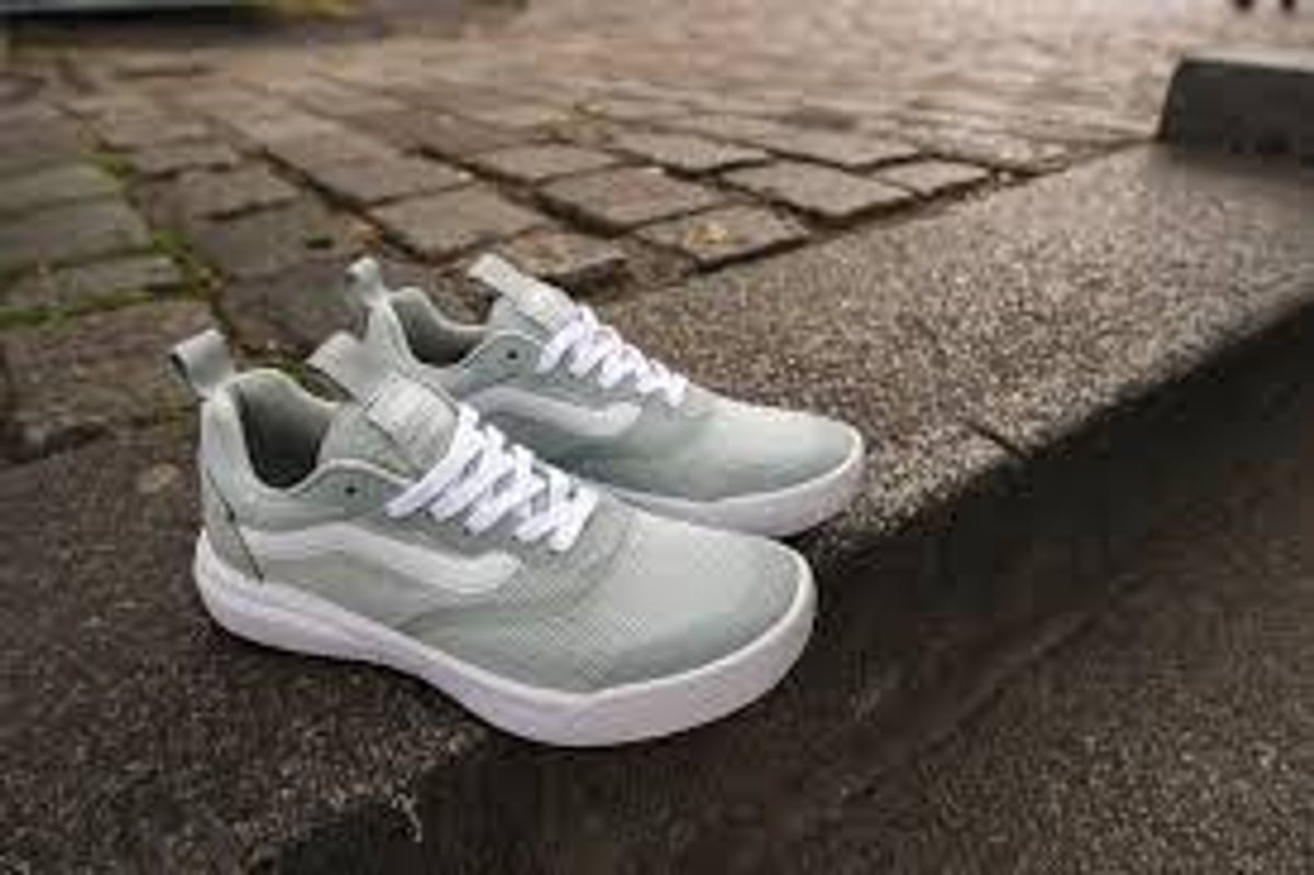 vans ultrarange cinza