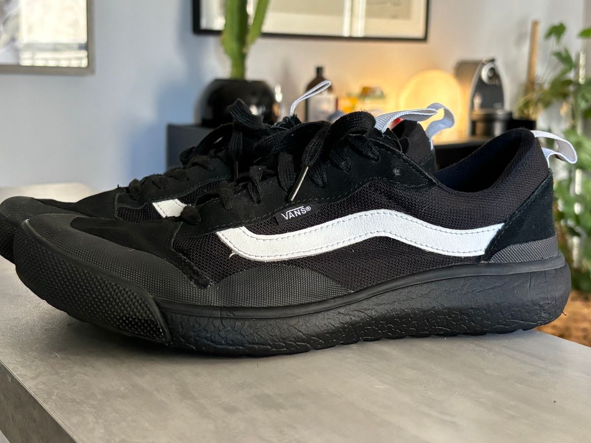 Tenis Vans Ultrarange Exo Se Blackout Vans Usado 104887038 enjoei