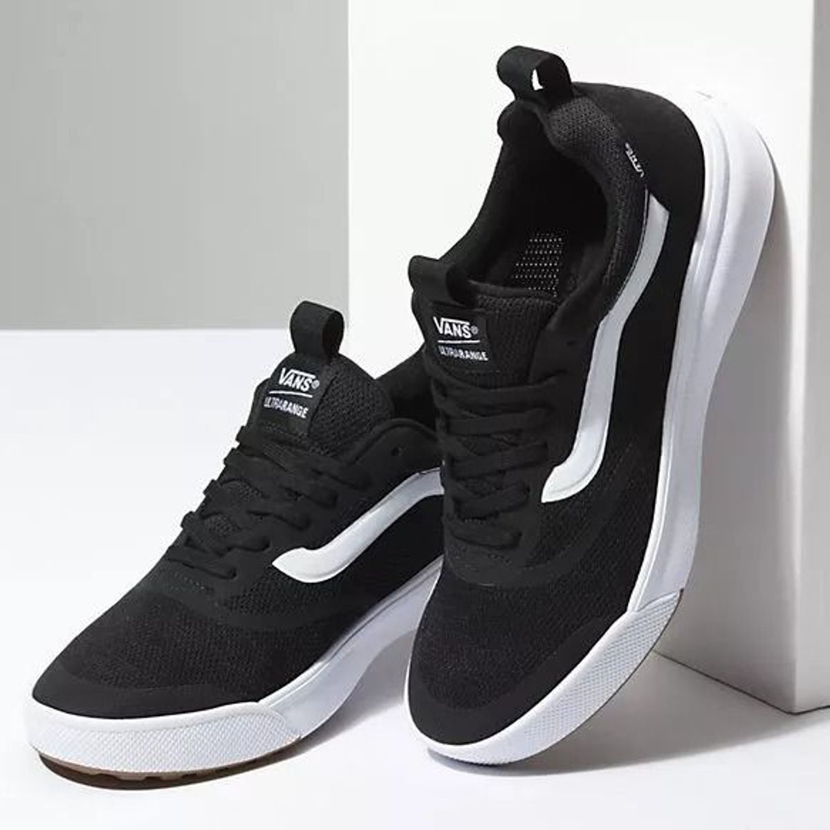 vans ultrarange preto e branco