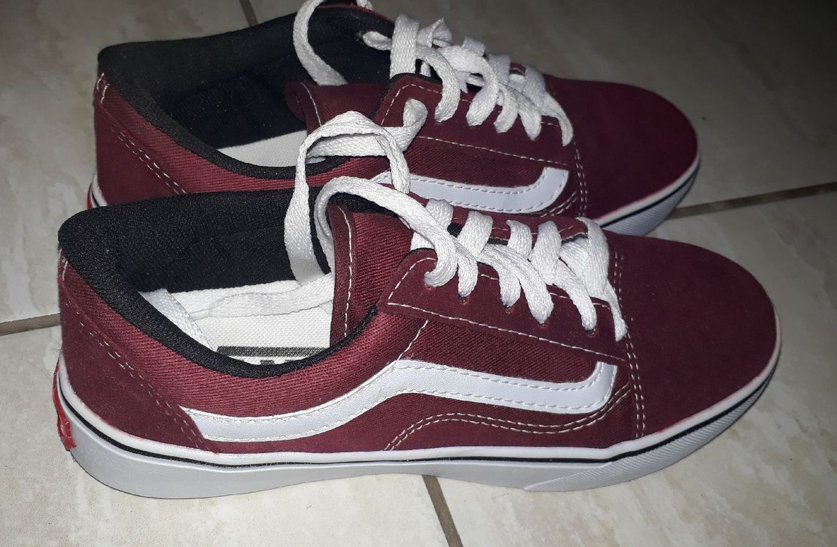 tenis vans vermelho vinho