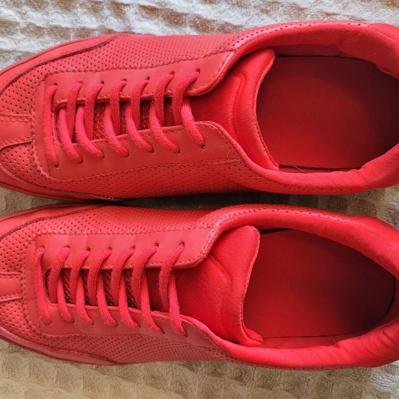 Ténis Zara Man vermelho camurça Belém • OLX Portugal