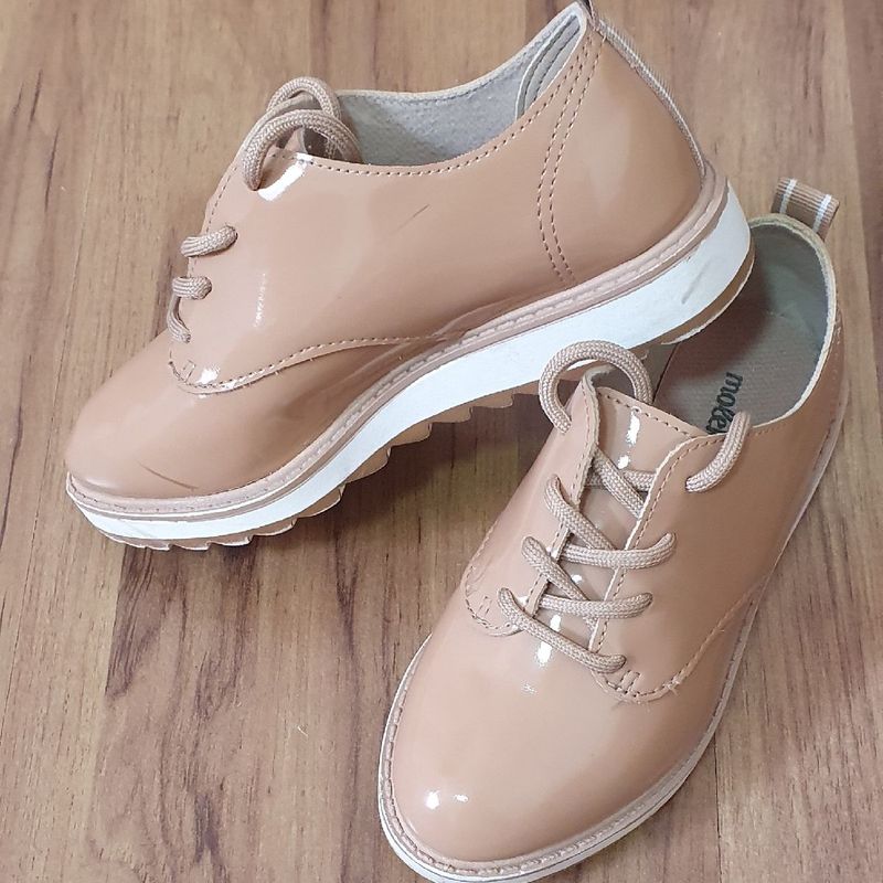 Tenis cheap nude verniz