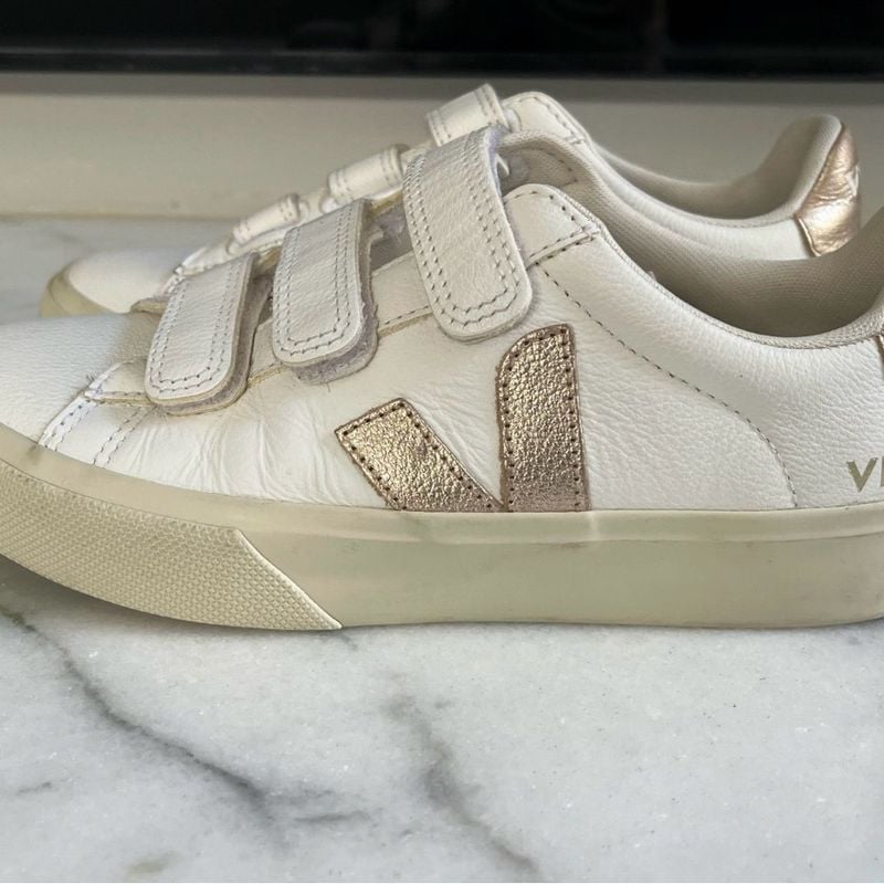 Tênis Vert Recife Detalhe Dourado Original Tênis Feminino Vert Usado  105624251 enjoei