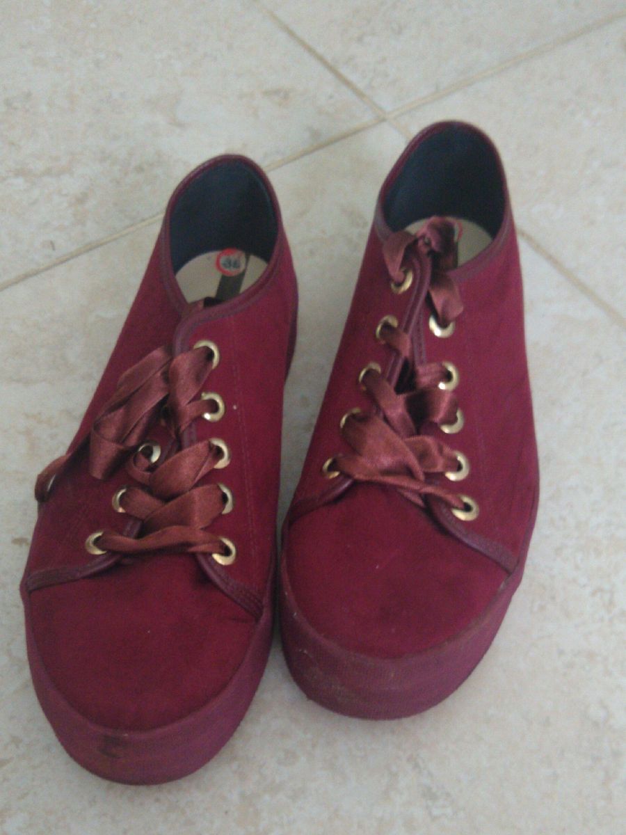 tenis moleca camurça vinho