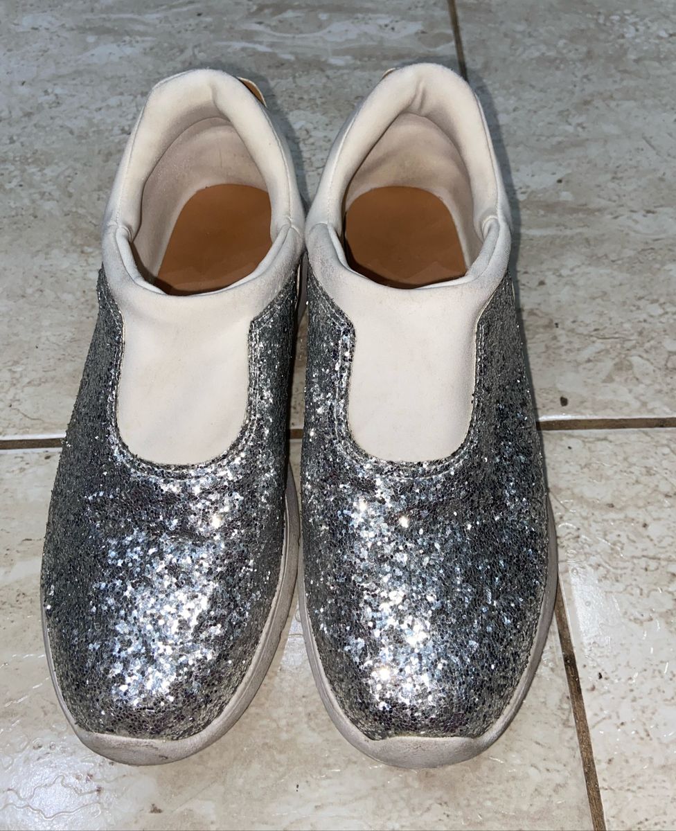 tenis vizzano brilhante