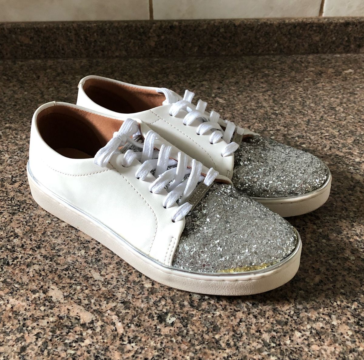 tênis vizzano glitter branco