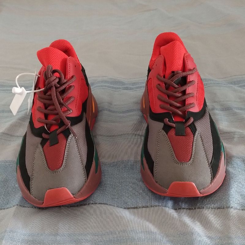 Adidas yeezy 700 best sale rouge