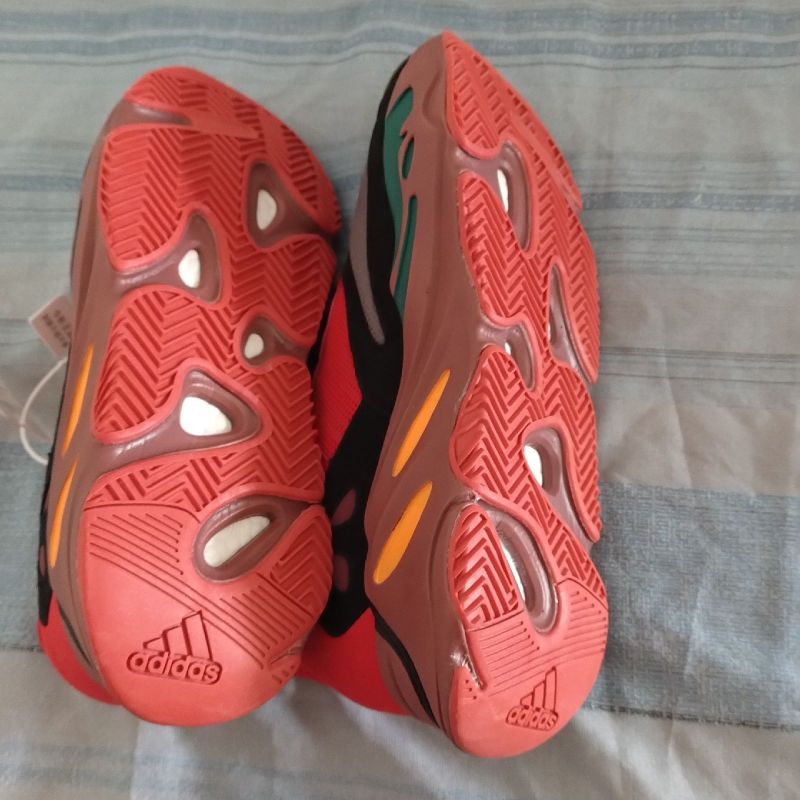 Adidas yeezy 700 sale rouge