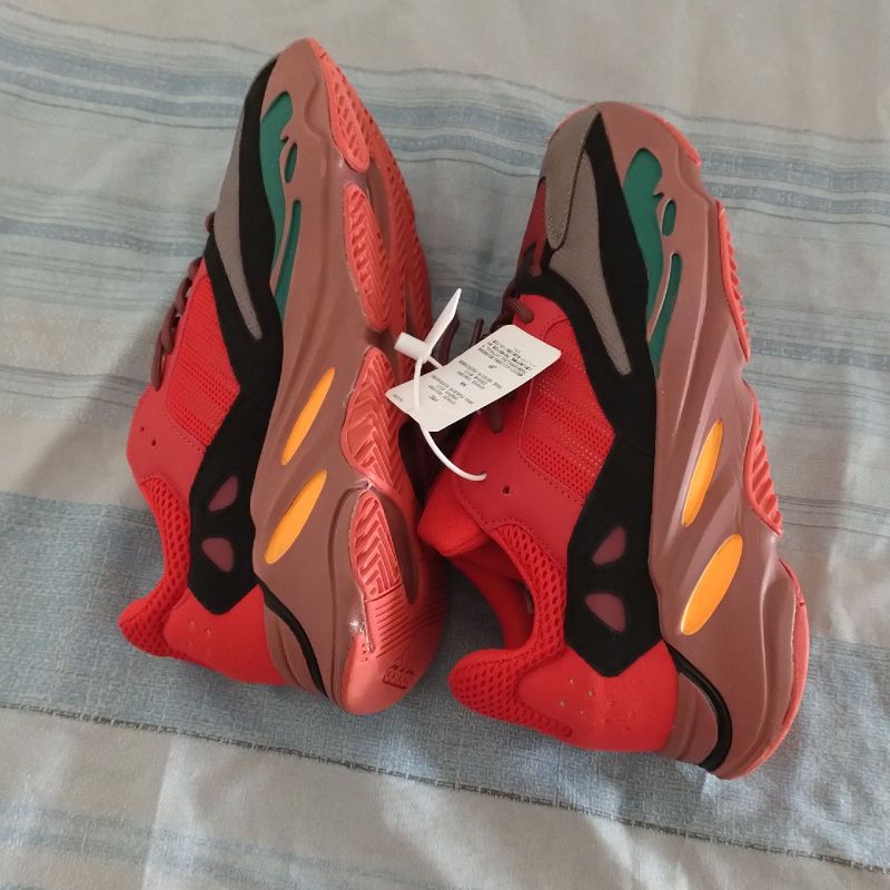 Adidas yeezy 700 sale rouge