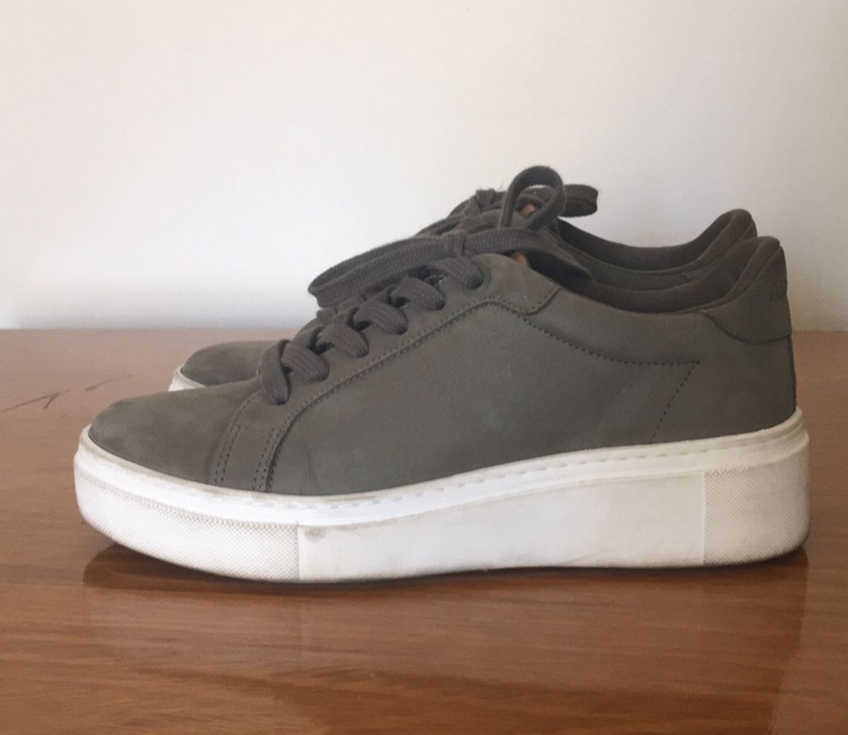 tenis verde militar arezzo