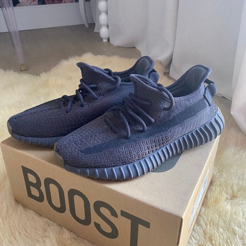 Tenis best sale yeezy cinza