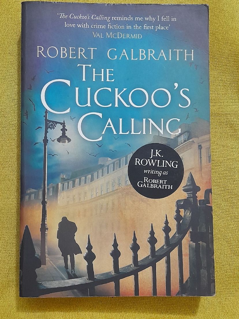 2021最新のスタイル the cuckoo's calling robert galbraith