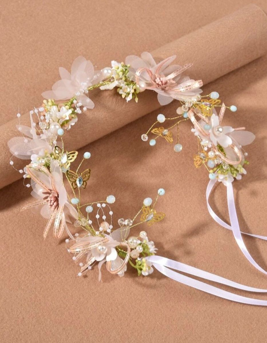 Tiara de Noiva com Decoração de Flores e Pétalas Artificiais Produto p/ Cabelos Feminino Shein