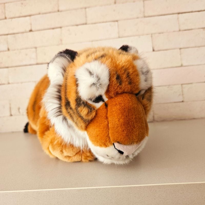 Fao schwarz sale tiger