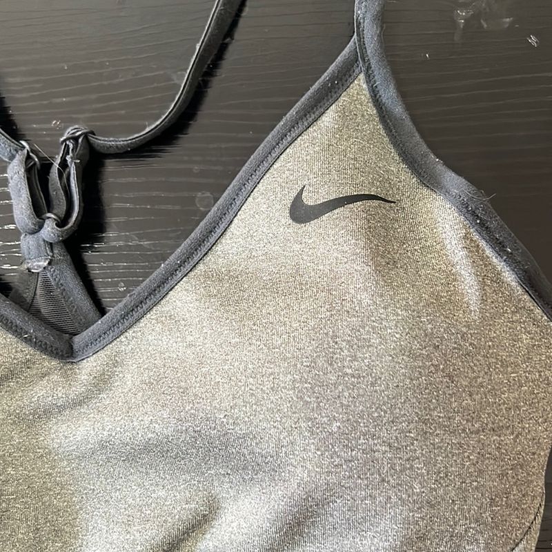 Top nike best sale com bojo