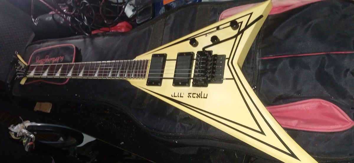 Torrando Pra Vender Rápido Guitarra Jackson Rrxmg - Emg 81 - 85