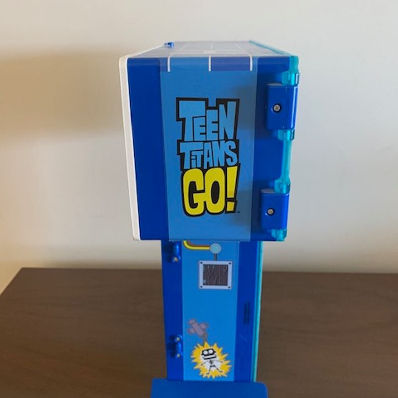 Torre Jovens Titãs com Som e Luz - Teens Titans Go T-Tower