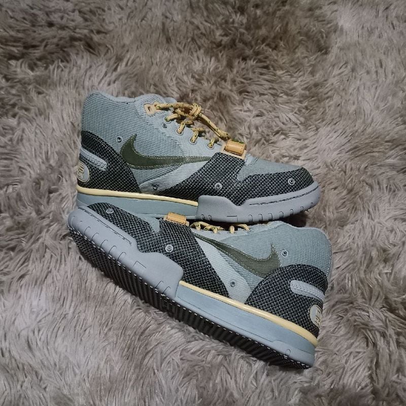 Nike cheap sage grey