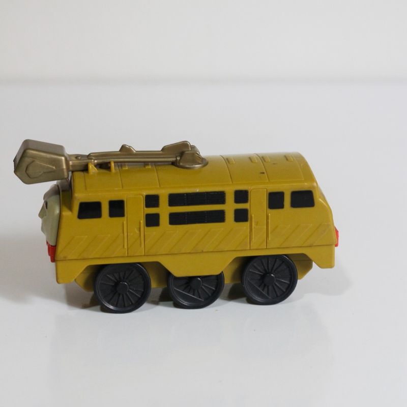 BRINQUEDO INFANTIL TREM THOMAS E SEUS AMIGOS MATTEL DIESEL 10