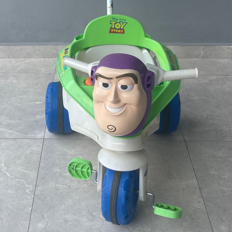 Triciclo cheap buzz lightyear