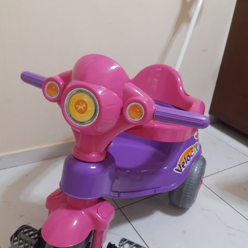 Carrinho Triciclo Infantil Passeio Velocita Calesita | Brinquedo para Bebês  Calesita Usado 35427689 | enjoei