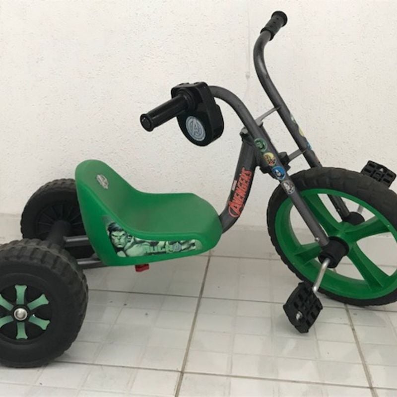 Triciclo Infantil Avengers Hulk Carrinho de Beb Bandeirantes