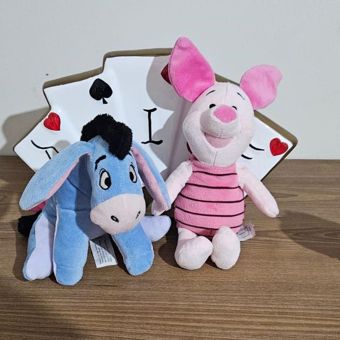 tristonho e porquinho de pelucia da coleção do ursinho pooh da disney - pelúcias disney